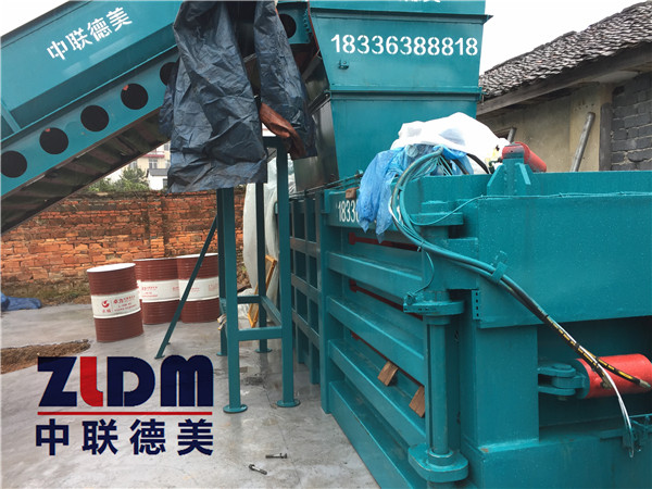 DM160打包機(jī)井岡山客戶現(xiàn)場(chǎng)